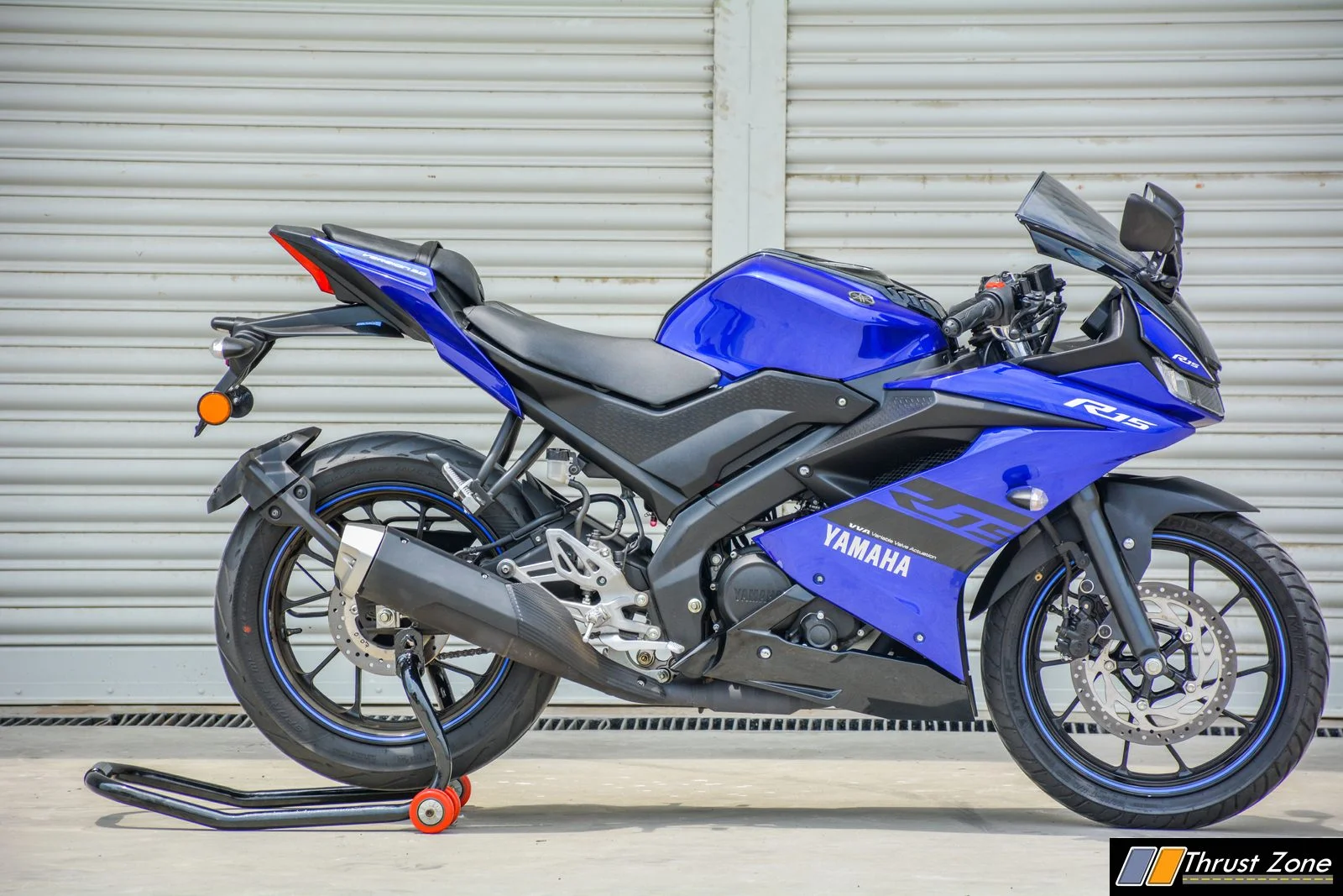 Yamaha r15 2018 model sale