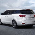 2020 Kia Carnival MPV India (1)