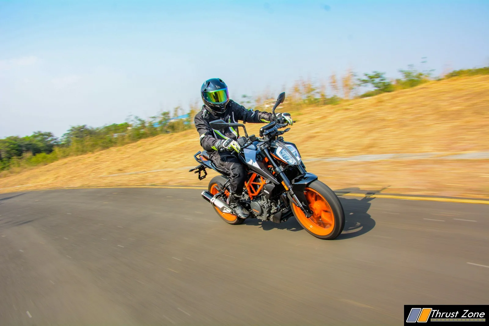 2020-KTM-Duke-390-BS6-Review (15)