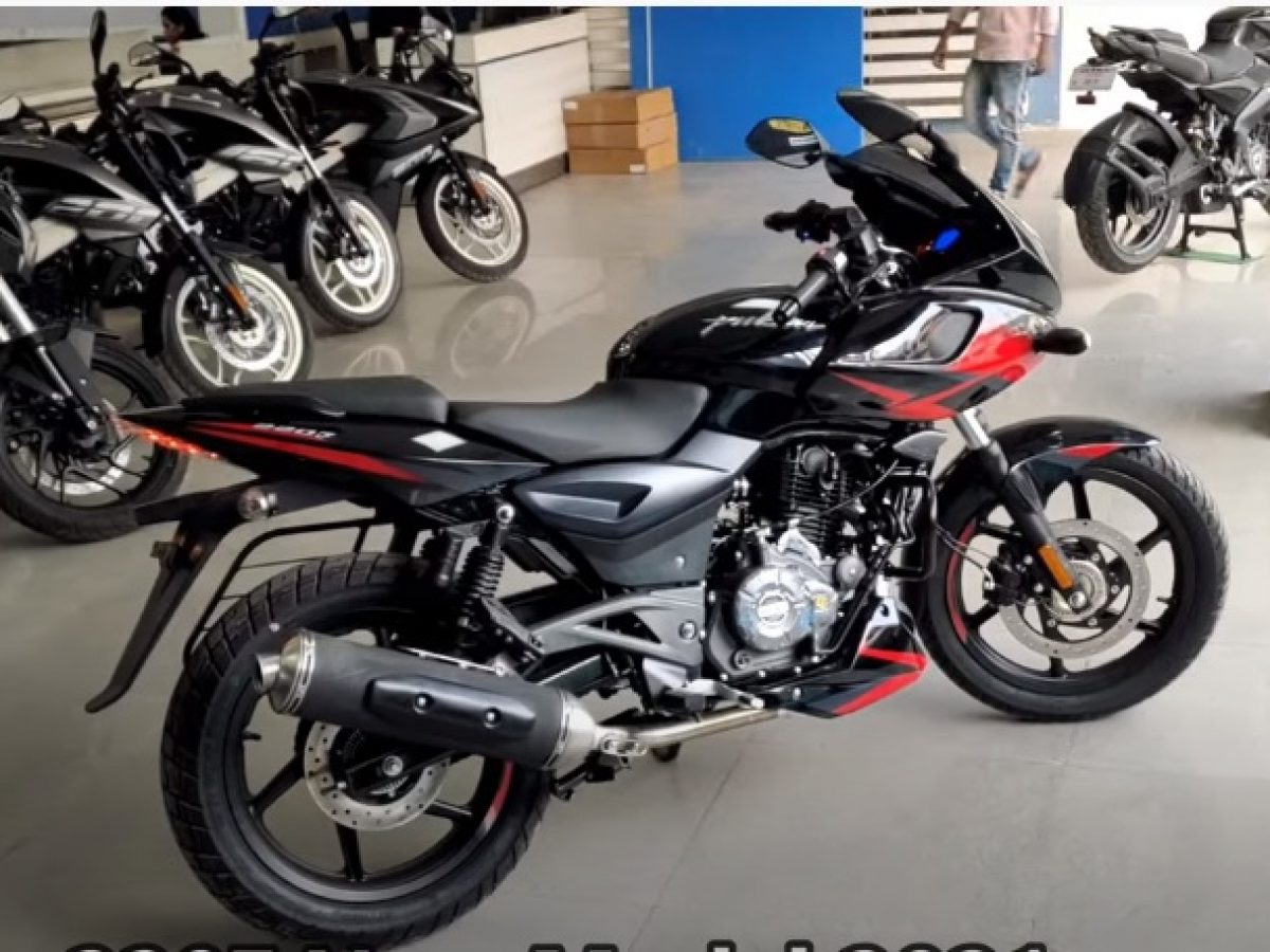 2021 Bajaj Pulsar 220F Speedometer Gets Many Additional Features