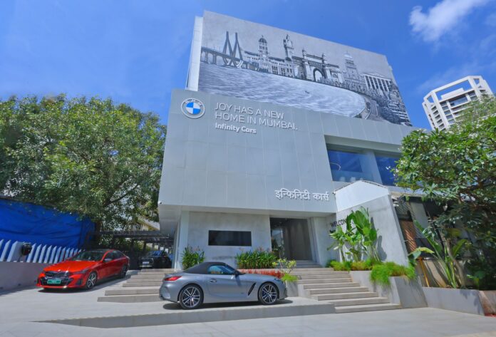 Futuristic Retail.NEXT BMW dealership In Mumbai Goes Live! (2)